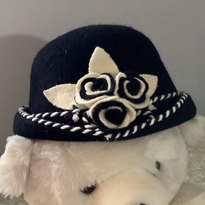 Charming Vintage Black and White Felt Hat